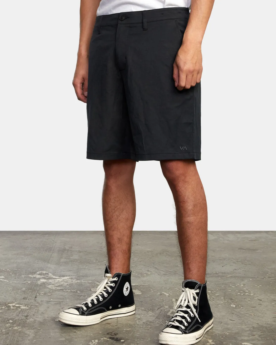 RVCA BACK IN HYBRID 19" SHORTS Black Online