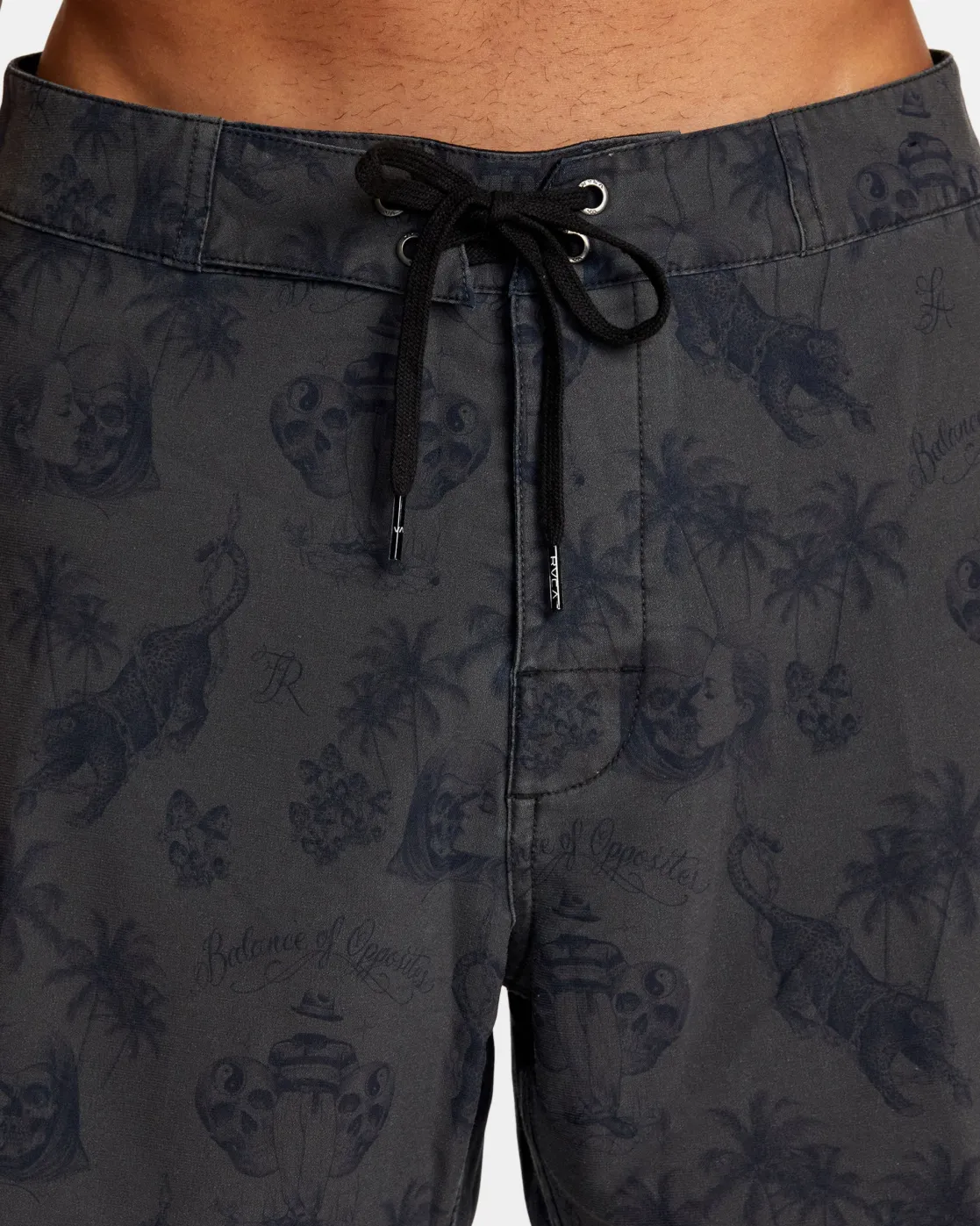 RVCA CHEFS KISS 16" BOARDSHORTS Black Best