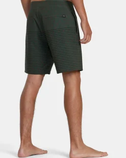 RVCA CURREN 18