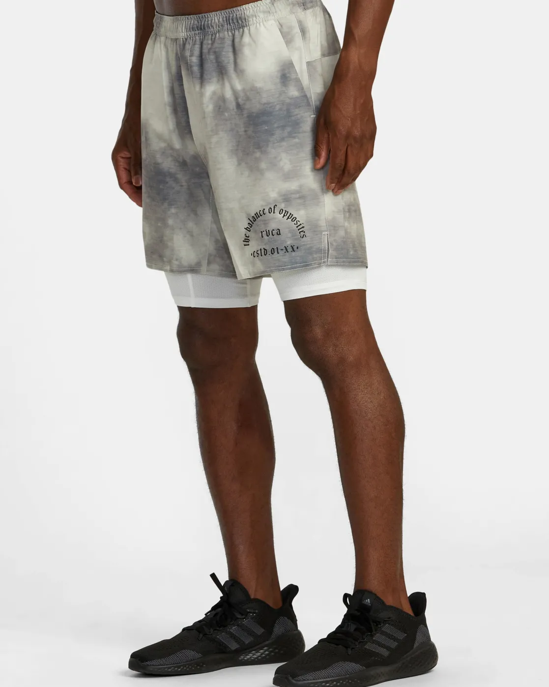 RVCA YOGGER TRAIN 2-IN-1 17" WORKOUT SHORTS Chalk Wash Outlet